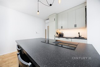 Ostrůvek s varnou deskou a odkládacím prostorem