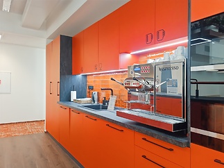 Signature_Prague, Signature OFFY_Czech Republic_Centre 8545_Refresh Area 1