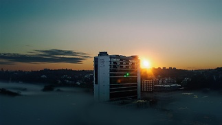 Komerční prostory s terasou o celkové ploše 95,8 m² ve 3