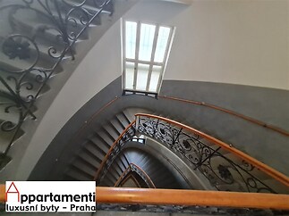 Designové točité schodiště