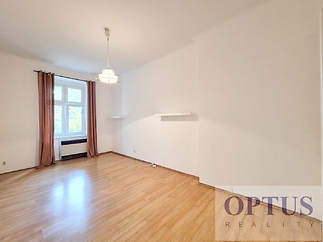 living-roomc.jpg