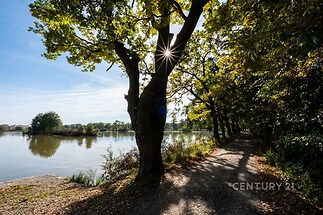 Hráze Vrbenských rybníků