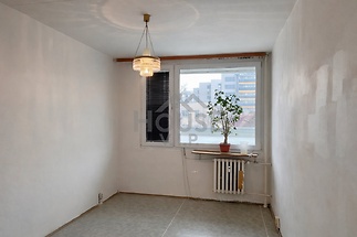 FC96EA6F-4B1F-4029-AF77-3E4ECE1EFBB0