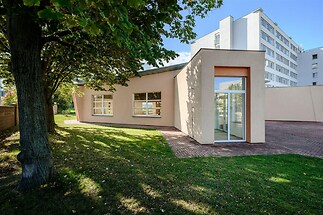 Rozsáhlý nebytový prostor se zázemím, zahradou a terasou v klidné části Chodova