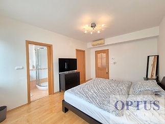 bedroom1b.jpg