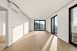 003_AhojVanguard-185_Social 2048px