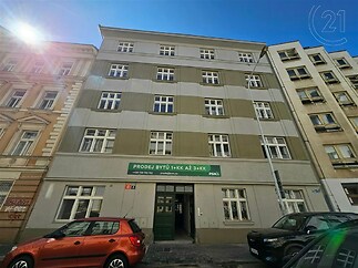 Budova