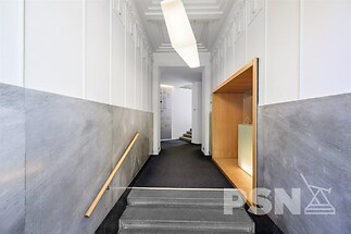 Kanceláře nedaleko metra Vysočanská