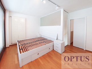 bedroom3b.jpg
