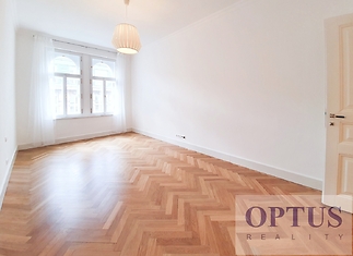 bedroom2a.jpg
