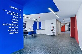 Rozsáhlý nebytový prostor se zázemím, zahradou a terasou v klidné části Chodova