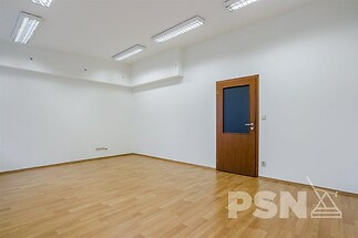 Pronájem kanceláře, Praha 9