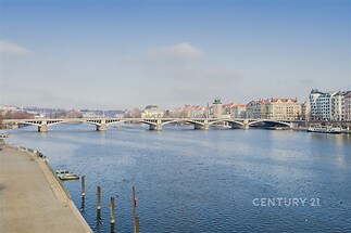 Smíchovská náplavka pohled na sever (Mánes)