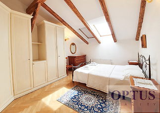 17-bedroom1a.jpg