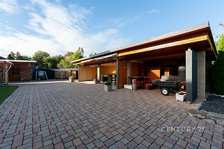 Griloviště s posezením