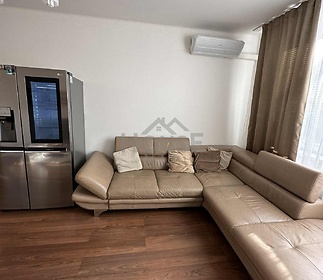 a7292587-ffa3-4221-b344-0d1fba787b85