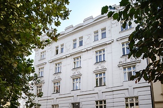 001_U Akademie_Social 2048px