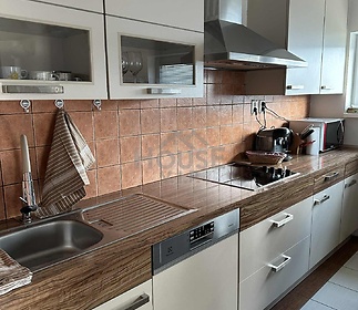 b0b5d281-3b1d-4397-b25a-bdc2539c07f5