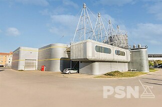 Pronájem skladových prostor