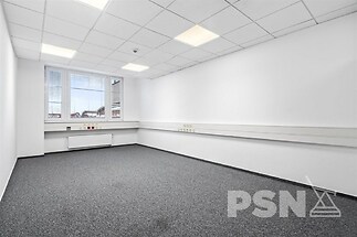 Kanceláře u metra Vysočanská