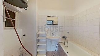 ID01464-Za-Strahovem-03312026_194048