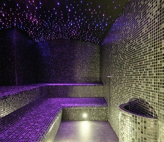 Komerční prostory s terasou o celkové ploše 95,8 m² ve 3. podlaží budovy