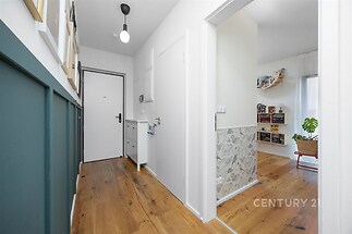 Vstup do bytu a předsíň