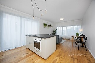 Obývací pokoj, podlahy z kvalitního dřeva