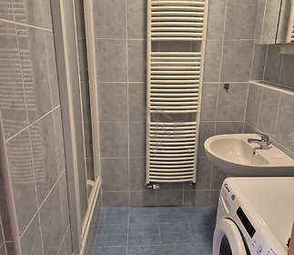 c7984b15-0940-4c40-bece-583fc57df0d0