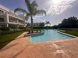 apt komplex_společný bazén