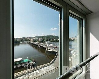 Pronájem kanceláří, Praha 2