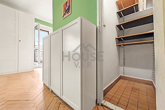 B7EB365E-5888-4218-B1CE-EBF0E2E4AF12