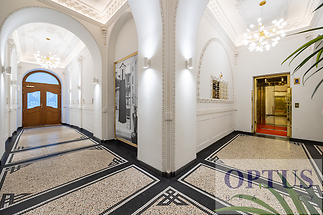 house-entrance-hallb.jpg