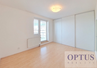 10-bedroom2a.jpg