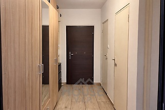 EC2542FB-5B92-49A3-8157-544DCA6008A9