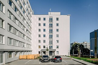 Rozsáhlý nebytový prostor se zázemím, zahradou a terasou v klidné části Chodova