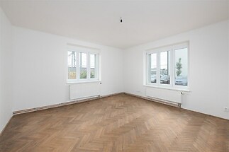 bytová jednotka 2+1 s předzahrádkou