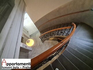 Elegantní schodiště