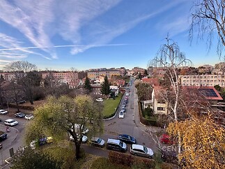 výhled z okna pokoje