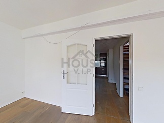 30-Oldrichova-11-06112025_212552