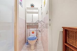 1AFFE0BE-D3B6-480C-9733-7CC72BCDFB41