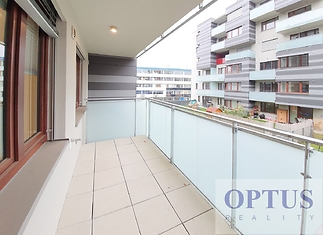 209-terraced-balcony.jpg