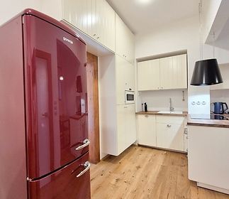 kitchenb.jpg