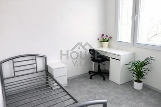 BF0FC98D-60DF-4A49-BED8-E2EB45425EF0