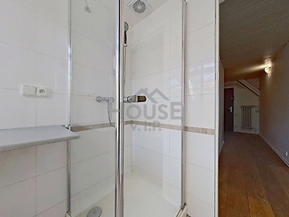 30-Oldrichova-11-06112025_213201