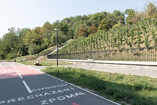 jeseniova-1-web-82c826