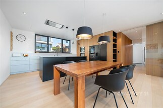 Kuchyňský kout / jídelna