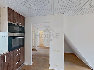 30-Oldrichova-11-06112025_212658