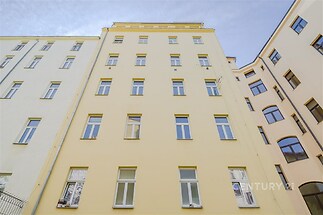 Pohled na dům ze dvora