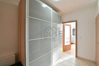 77ccf3f8-e3d5-4323-8f1c-b145a194b9a0